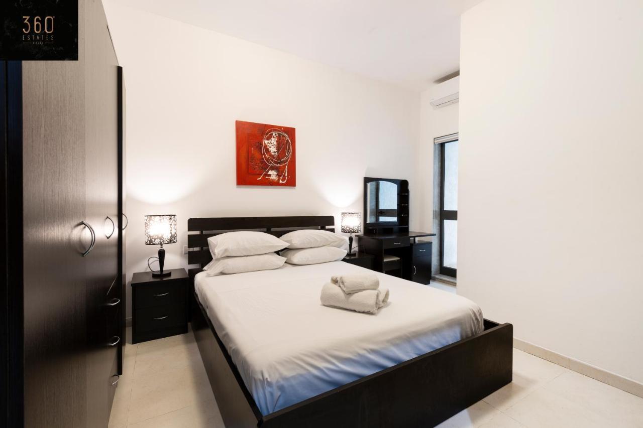 Centre Paceville Apt With Terrace, Bbq & Wifi By 360 Estates St. Julian's Exteriör bild